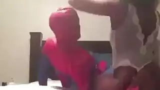 نائب الرئيس الطازج يرضي كل رغباتها الجنسية