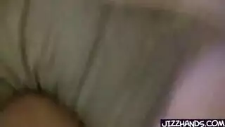 يمكن العجوز من طيز