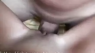 تمص زبه وطيزه وتدخل اصابعها