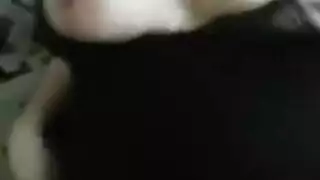 بنات وشباب تقفيش وتمسيك