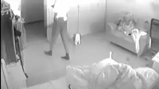 سكس التحرش بالخادمه بعد مراها تغير ملابسها مترجم