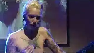 لسان وشم مثلي الجنس