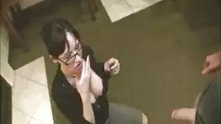 زب كبير يبهرامرأة مدمنة على الزب