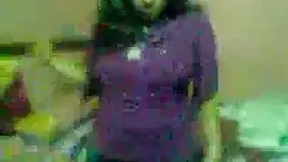رقصة بورن صريح: عاهرة مصرية تتوسل لممارسة جنسية خشنة