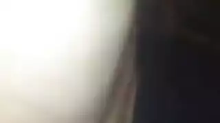 سالب جائع يرشف سائلي الساخن في مشهد إباحي