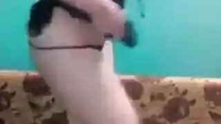 عرض ملابس داخلية إكس إكس إكس مع جسم عاري ناري