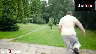 زاندر كورفوس ينيك زوجة ناughty في فعل صريح