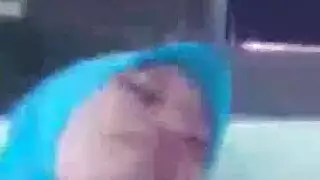 فرج صغير يتم ضربه بعنف وعمق