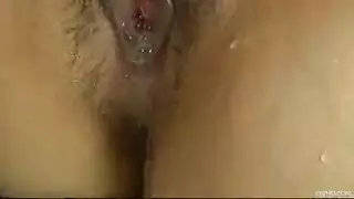 ملكات الدش الذهبي تنهل على رجال مستعدين في بورن صريح
