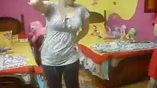 شراميط مصرية تتبادل لحس الفرج وتجميع هزات الجماع