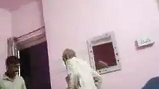 سيطرة شرجية صارخة: بلطجي شاب ورجل أكبر خانع