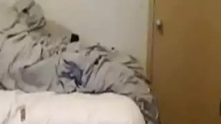 مجموعه نساء تتبرز بفم رجل واحد