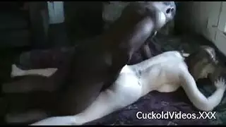 زوج يدعوأصدقاءلنيك زوجته