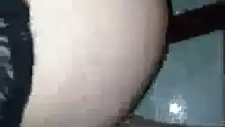 مص قضيب خفي في غرفة القياس والمزيد
