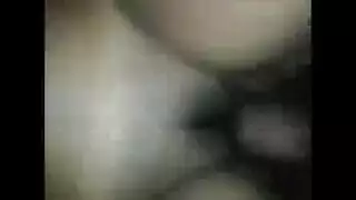 إباحية ناضجة: جدة تخضع لإيلاج مزدوج