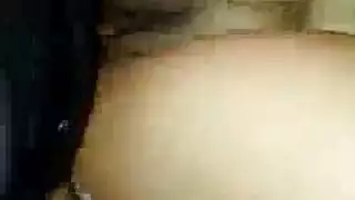 القفز على قضيب كبير