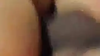 جميلة فاتحة البشرة تأخذ جنس شرجي وخشن للكس