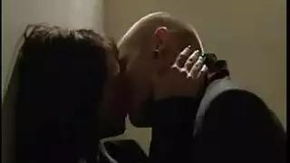 جماع عنيف مع امرأة ناضجة