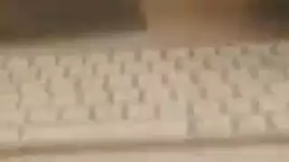 بنطال المراهقة السمراء يسقط لجماع عميق وقذف داخلي