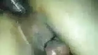 آسيوية بثديين عملاقين تُهيمن عليها بقضيب أسود كبير