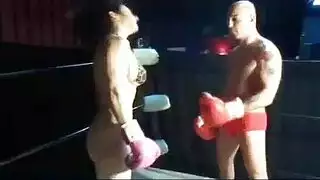 الكوبية غريب الوثن التدخين