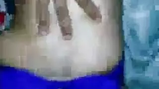 هذه الأمريكية تتباهى بصدرها الكبير وفرجها المشعر
