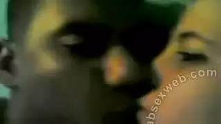 مصريه مع عشيقها وتخون جوزها