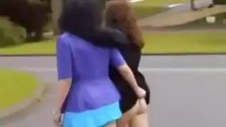 عراقيه تسجل فديو بالبكيني