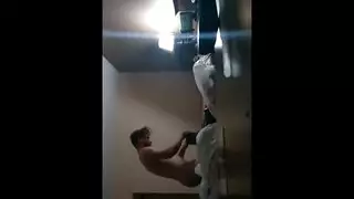 جماع سريع: أم مثارة تحصل على راحة سريعة