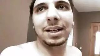 مراهقة تُغوى من قبل مجموعة لجلسة جنس جماعي صعبة