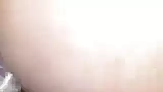 عاهرات روسيات يقدمن عروضاً جنسية على المنصة الزرقاء
