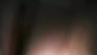 كلب مع بنت سخن