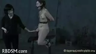 مشهد خلع ملابس محجبة وجماع