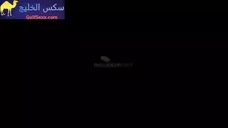 رجل يبول علي ام