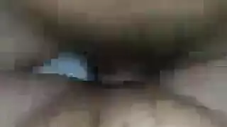 تركيز شهواني على الحلمات مع فعل قضيب فموي