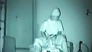 هندية مغرية تخلع كل ملابسها في فيلم جنس صريح