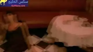 حركة شرجية سحاقية: مشهد بورن لكارين و رافايلا