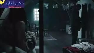 ديوى تخلع كل ملابسها لتصوير فيلم إباحي على الطراز الكلاسيكي
