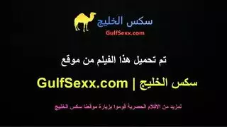 زوجة مطيعة تأخذ بذري عميقاً في فرجها