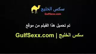 فتاة مراهقة تتعرض للضرب من صديق والدها الأكبر مشهد إباحي كامل