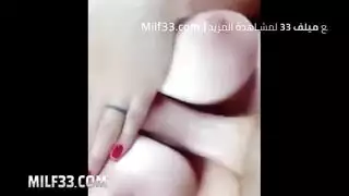 تداخل أثداء ومص عميق نهائي مع نجم بورن صاحبة صدر كبير