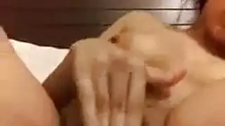 شراميط عرب تمارس العادة سرية بل حمام