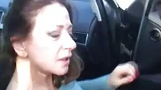 فيديو مسرب من غرفة النوم: أداء كامل لزوجة عربية لكاميرا زوجها