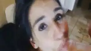 جميلة داكنة صغيرة الحجم تحب الجنس الشرجي القاسي