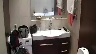 الكاميرا الخفيه تغيير المايوهات سكس