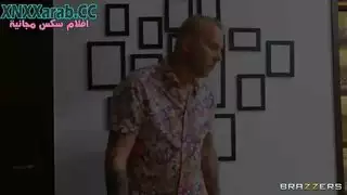 الأسرة المتدينة في الفندق مترجم