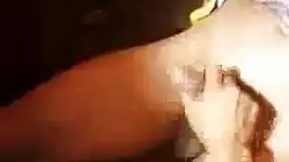 إكس إكس إكس في الخارج: زوجان مثيران يمارسان الجنس على السطح