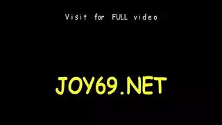 اشتم نائب الرئيس على الثدي أربعة بالإصبع