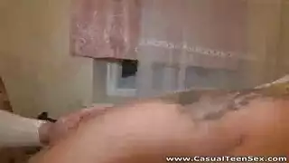 عيسان ذو القضيب الكبير يهيمن على المشهد