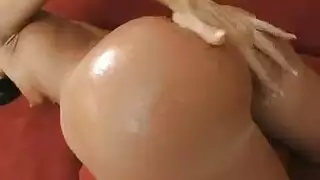 المره ناضجه معه صبئ